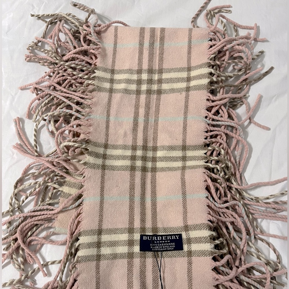 Burberry London muffler fringe pink 134 x 16cm 100% cashmere near mint rare